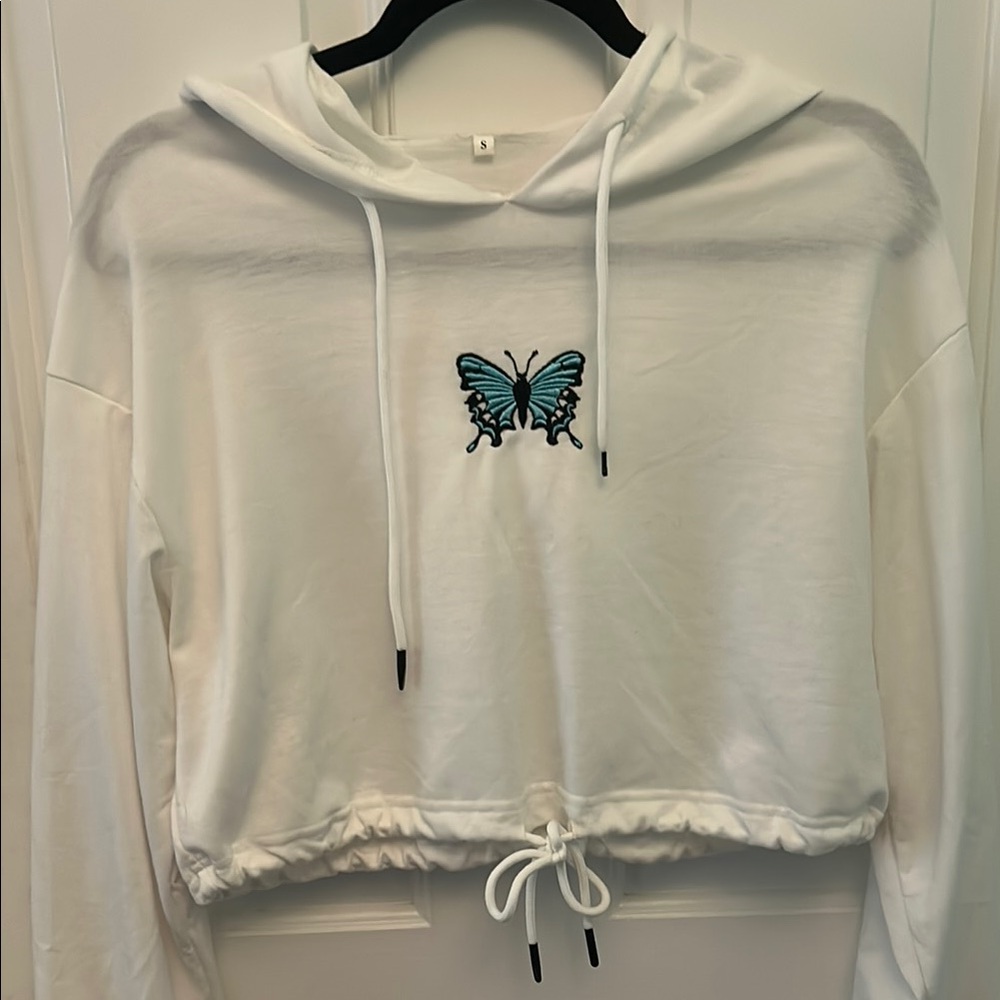 White Butterfly Embroidered Cropped Hooded Longsleeve
